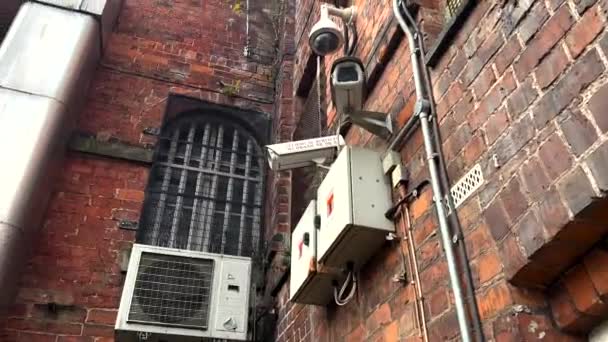 Shrewsbury Prison Cells Wing Prisoners Doing Time Inmates England — стоковое видео