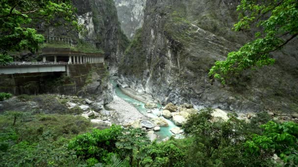 Swallow Grotto Yanzikou Trail Taroko National Park Taiwan — Stock video