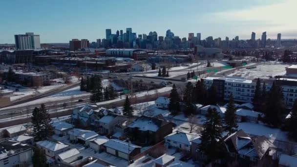 City Panorama Okolí Dálnici Calgary Obsazeno — Stock video