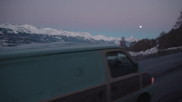 Vintage Van Driving Outdoor Mountain National Park Road Dawn Snow — Stok Video