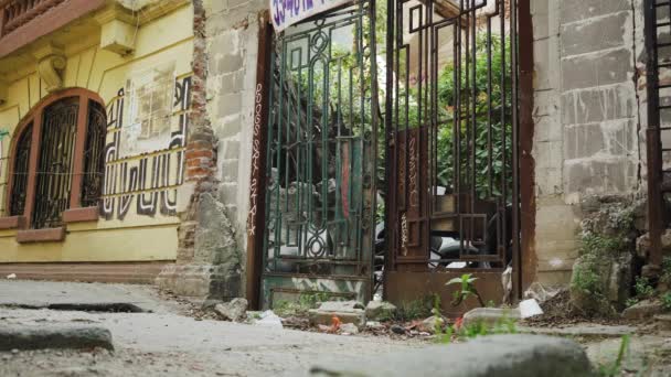 Rusty Old Gate Formerly Grand Building Now Derelict Abandoned Colonia — 图库视频影像