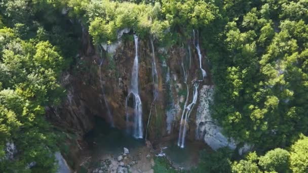 Close View Beautiful Plitvice Lakes National Park Waterfalls Large Powerful — 图库视频影像