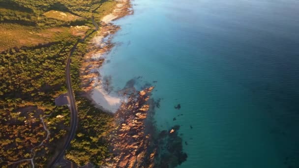 Early Morning Light Eagle Bay Aerial Footage Flying Forward — Stock video