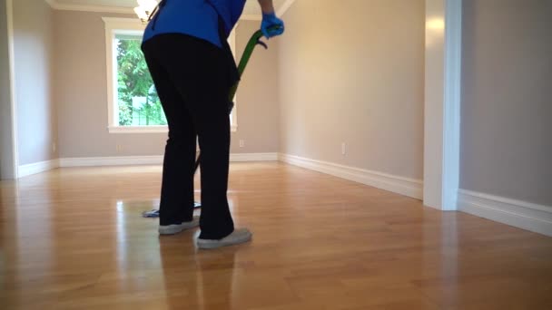 Someone Cleaning Wooden Floor Empty House Professional Cleaning Service — Wideo stockowe