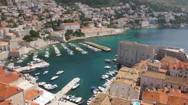 Aerial Drone Forwarding Shot Old Town Dubrovnik Croatia Bright Sunny — 비디오