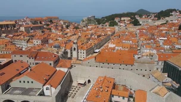 Aerial Drone Forwarding Shot Old City Dubrovnik Croatia Old Residential — Video Stock