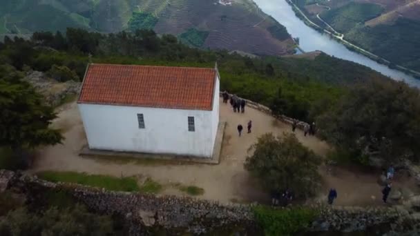 Aerial View Old House Top Mountain Wonderful View Douro River — Vídeo de stock