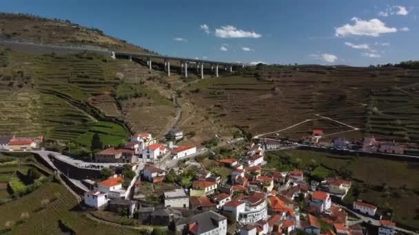 Drone Footage Flying Away Beautiful Village Mountains Porto Portugal Showing — Stockvideo