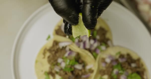 Squeeze Lemon Tacos Mexican Food — Vídeo de Stock