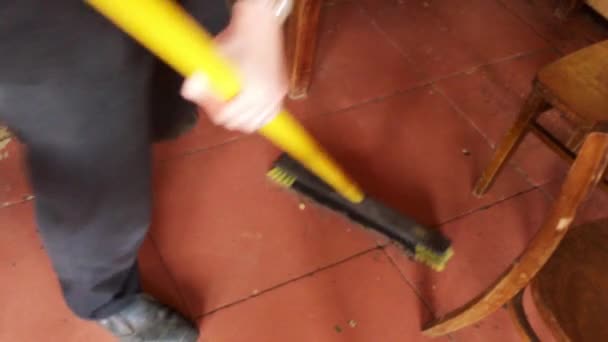 Sweeping Floor Local Restaurant — Stock video