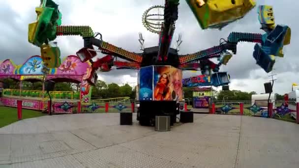 Orbiter Fairground Ride Spinning — Stock video