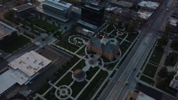 Aerial View Beautiful Green Park Wedding Reception Even Going Lots — Vídeos de Stock