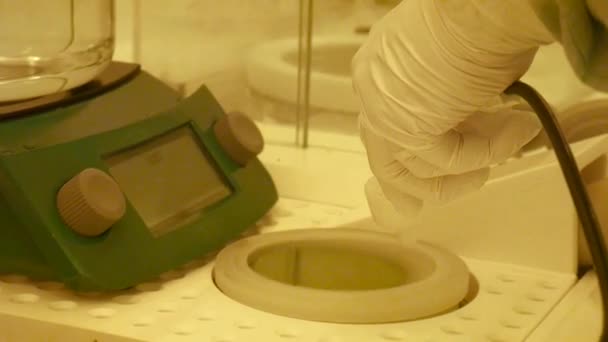 Hands Scientist Cleaning Microchip Clean Lab Clean Room — Video