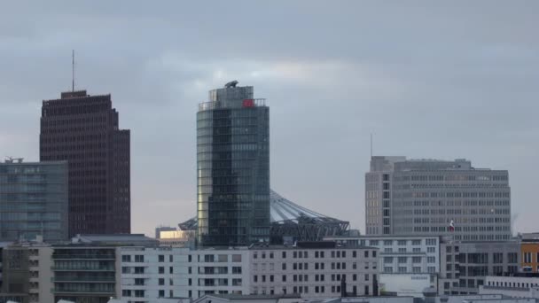 Cloudy Day Night Time Lapse Modern Skyline Berlin City — Stock videók