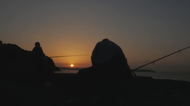 Artistic Silhouette Fishermen Casting Rods Sunrise Early Bird Catches Worm — Vídeo de Stock