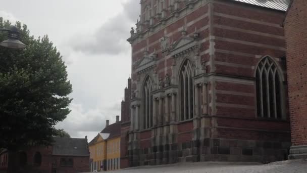 Windows Roskilde Cathedral Seen Church Tree Lamp Post — Stock video