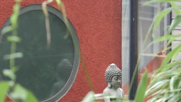 Shot Small Buddha Statue Housingboat Amsterdam Amstel River Popular Way — Stok Video
