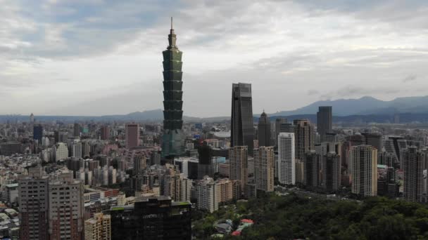 Aerial Taipei Skyscraper — Vídeo de stock