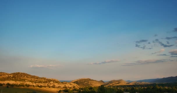 Evening Mountains Surrounding Littleton Colorado — Vídeo de Stock
