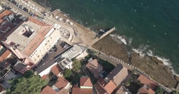 Hırvat Sahilleri Denizleri Üzerinde Renkli Drone Görüntüleri Drone Ayarları Log — Stok video