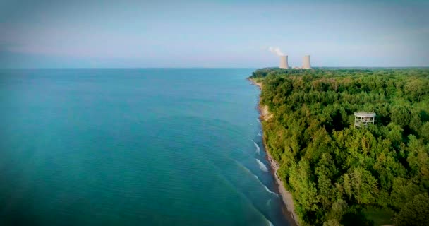 Aerial Drone Footage Lake Erie Shoreline Ohio Hot Summer Day — 图库视频影像