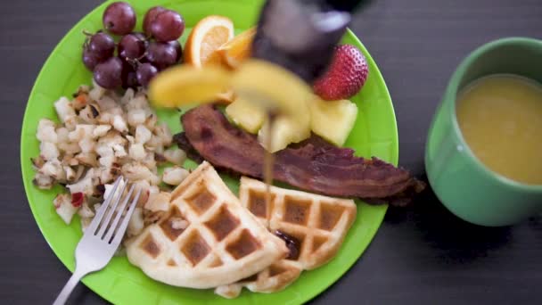 Pouring Syrup Waffles Green Breakfast Plate Slow Motion — Stock Video