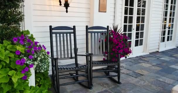 Two Black Rocking Chairs Porch — Vídeo de Stock