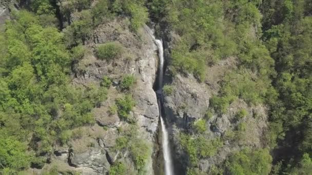 Aerial Drone Shot Overlooking Tall Waterfall Rhone River Grey Mountain — Vídeo de Stock