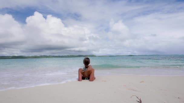 Young Tanned Woman Bikini Relaxing Beautiful Beach Clear Blue Waters — Stok video