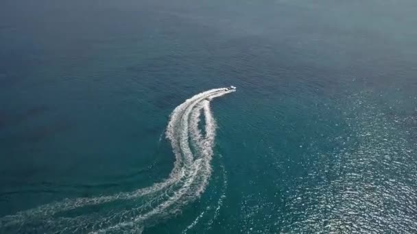 Drone Shot Speedboat Pulling Passenger Tube Aegean Sea Paros Island — Stock video