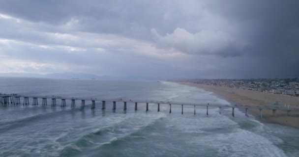 Storm Clouds Waves Manhattan Beach Pier California Aerial Pan — Stockvideo