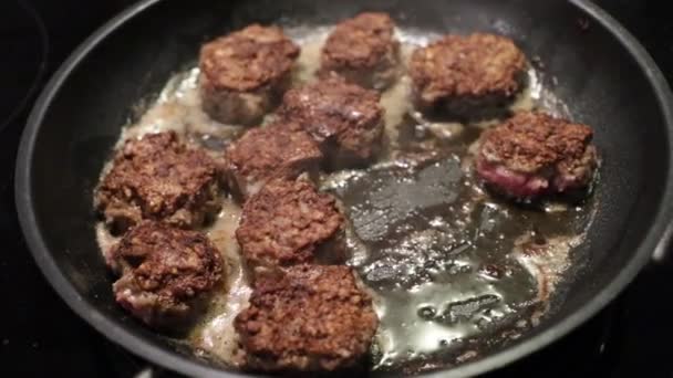 Cook Meatballs Frying Pan — стоковое видео