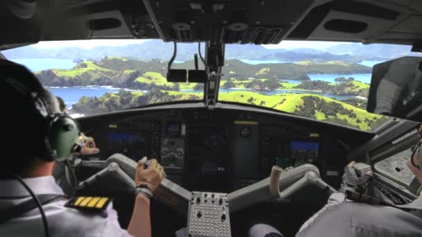 Zoom View Airplane Cockpit Cabin Tropical Islands Landscape Clouds — Stock Video