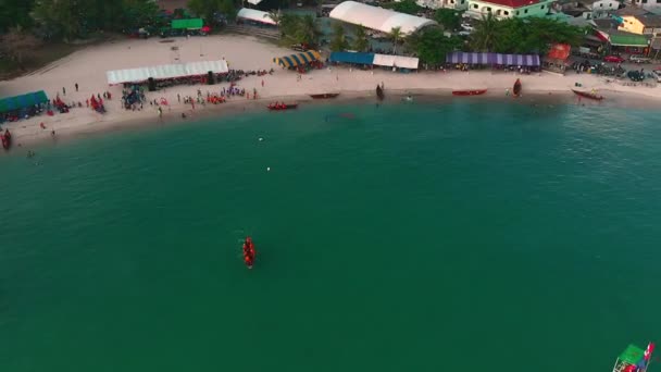 Squadre Barche Aeree Competizioni Canottaggio Nella Baia Dell Isola Tropicale — Video Stock