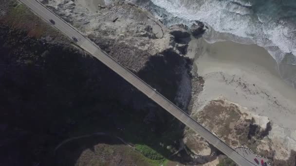 Aerial Drone Shot Bixby Bridge Road Ocean — Vídeo de stock