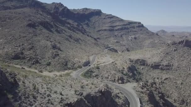 Aerial Drone Shot Car Travelling Desert Road — Stock videók