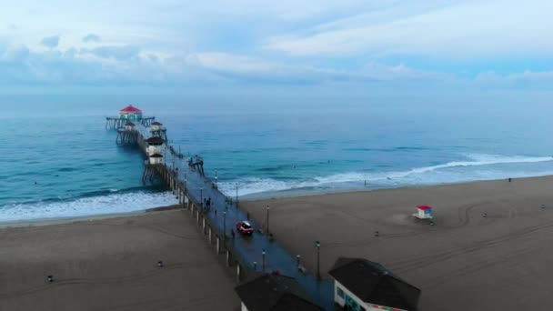 Rotating Ariel View Downtown Huntington Beach California Surf City Usa — Vídeo de stock