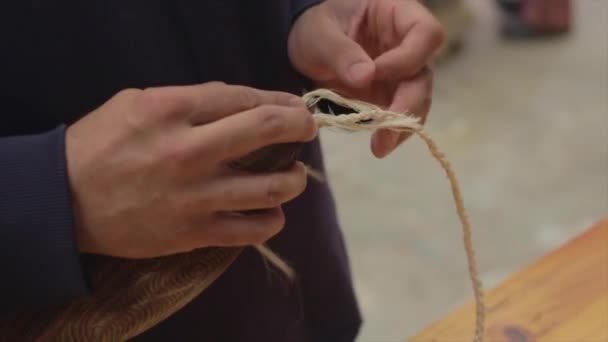 Closeup Man Handworking Piece Traditional Maori Art — Vídeo de stock