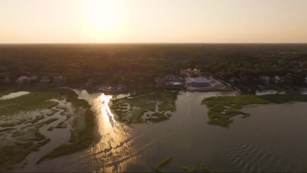 Orange Sky Sunset Flight Woodland Creek Low Country — Vídeo de Stock