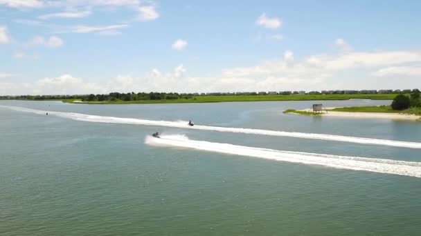 Drone Tracking Jet Skis Intra Coastal Waterway Ocean Isle Beach — Stock videók