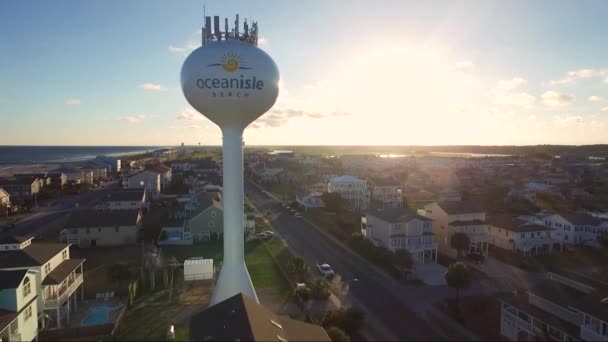 Rising Drone Shot Island Ocean Isle Beach — стоковое видео