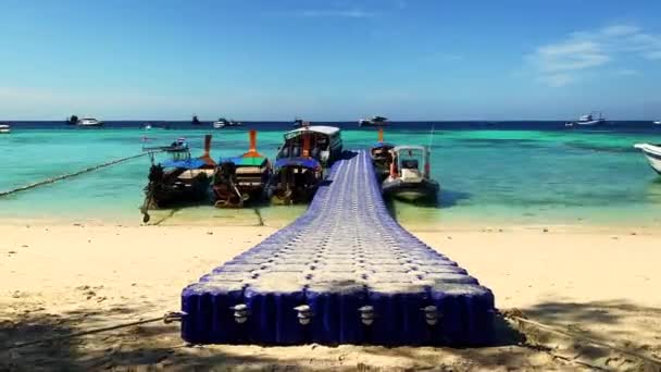 Time Lapse Floating Bridge Made Blue Plastic Containers Bring Out — Vídeo de stock