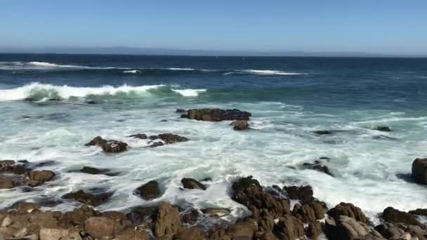 Waves Breaking Rocky Shoreline — Stockvideo