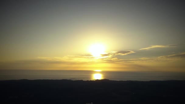 Beautiful Bright Sunset Large Tropical Island — стоковое видео