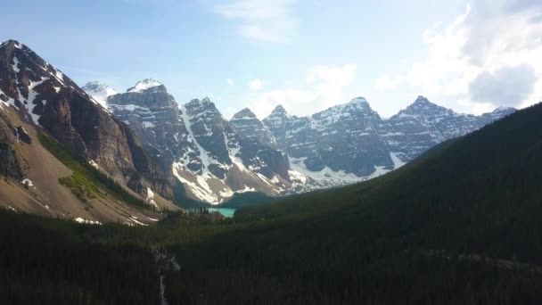 Beautiful Ice Covered Mountain Peaks Vast Wilderness — Stockvideo