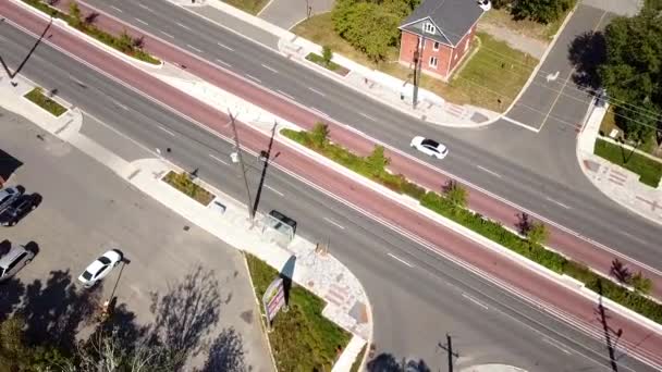 Drone Flying Traffic Beautiful City Street — Vídeo de Stock