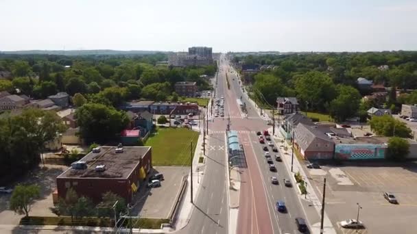 Aerial View Traffic Flowing Large City Street — Stockvideo