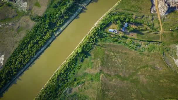 Beautiful River Canadian Badlands — ストック動画