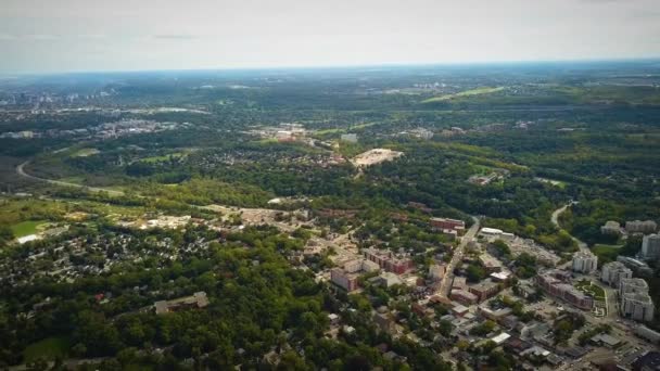 Cinematic Drone Shot Panning Massive City Countryside — Vídeo de Stock