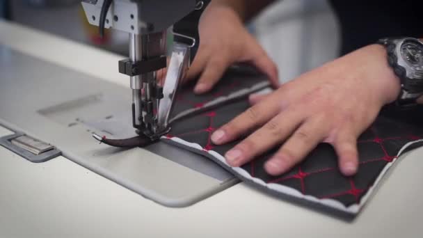 Man Operating Sewing Machine Factory — 图库视频影像